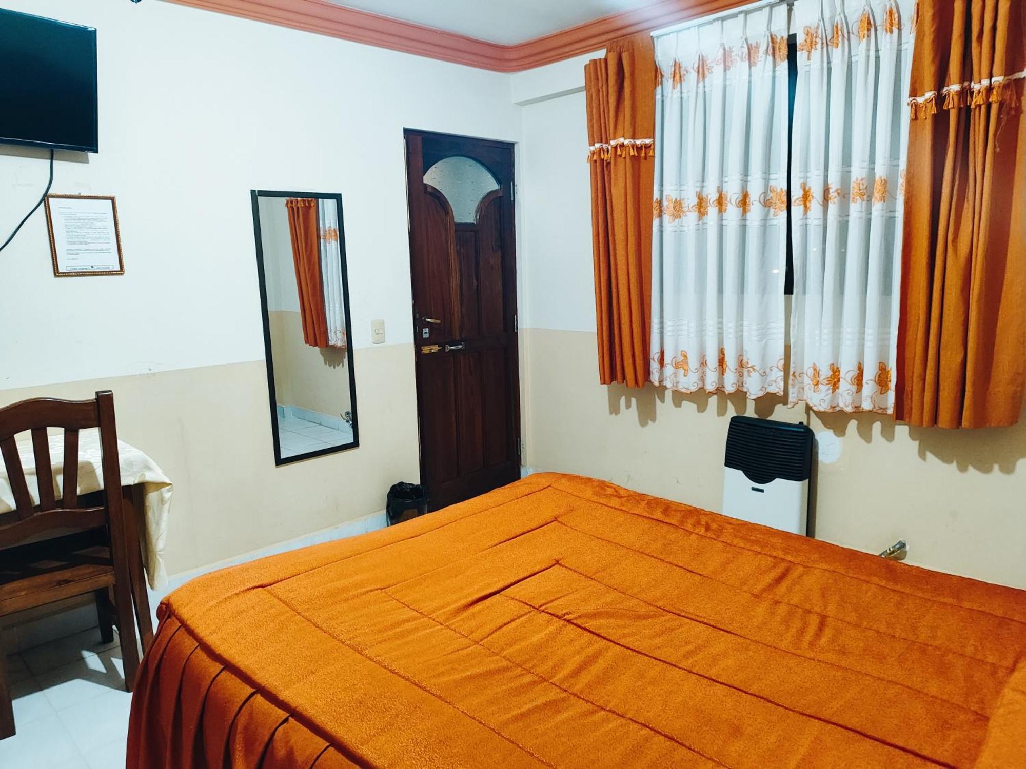 Hotel Ideal Вильясон Экстерьер фото