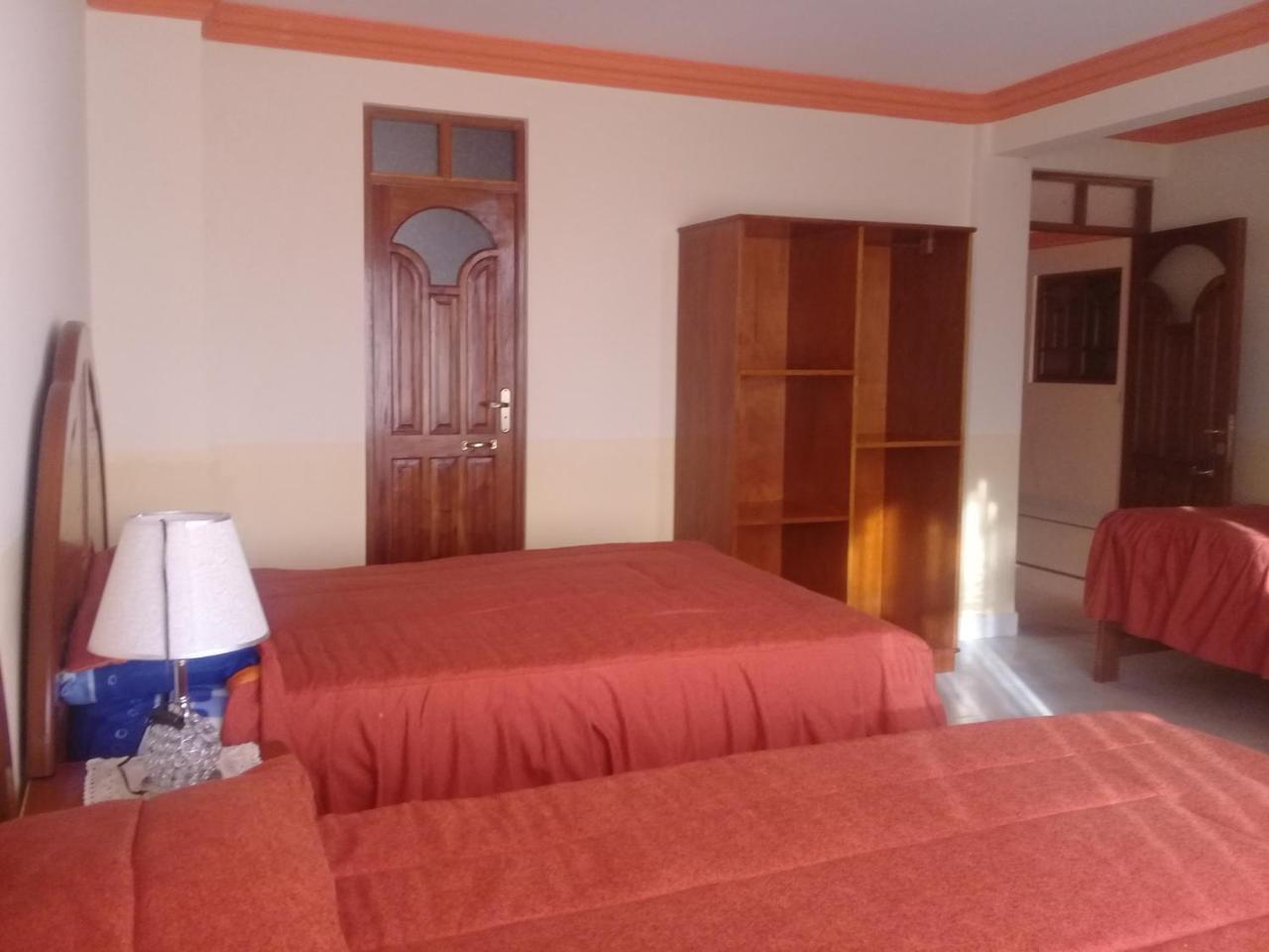 Hotel Ideal Вильясон Экстерьер фото