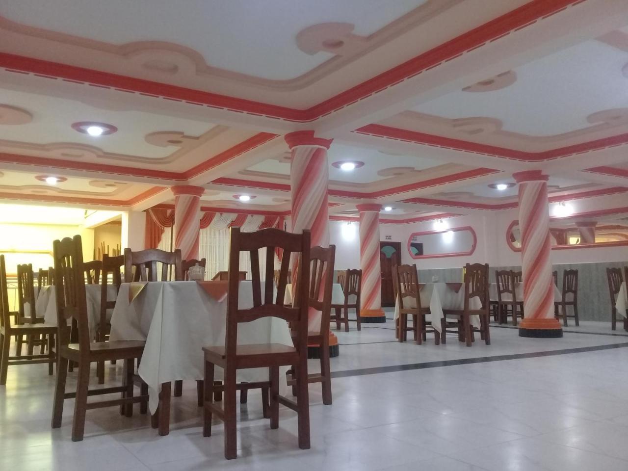 Hotel Ideal Вильясон Экстерьер фото