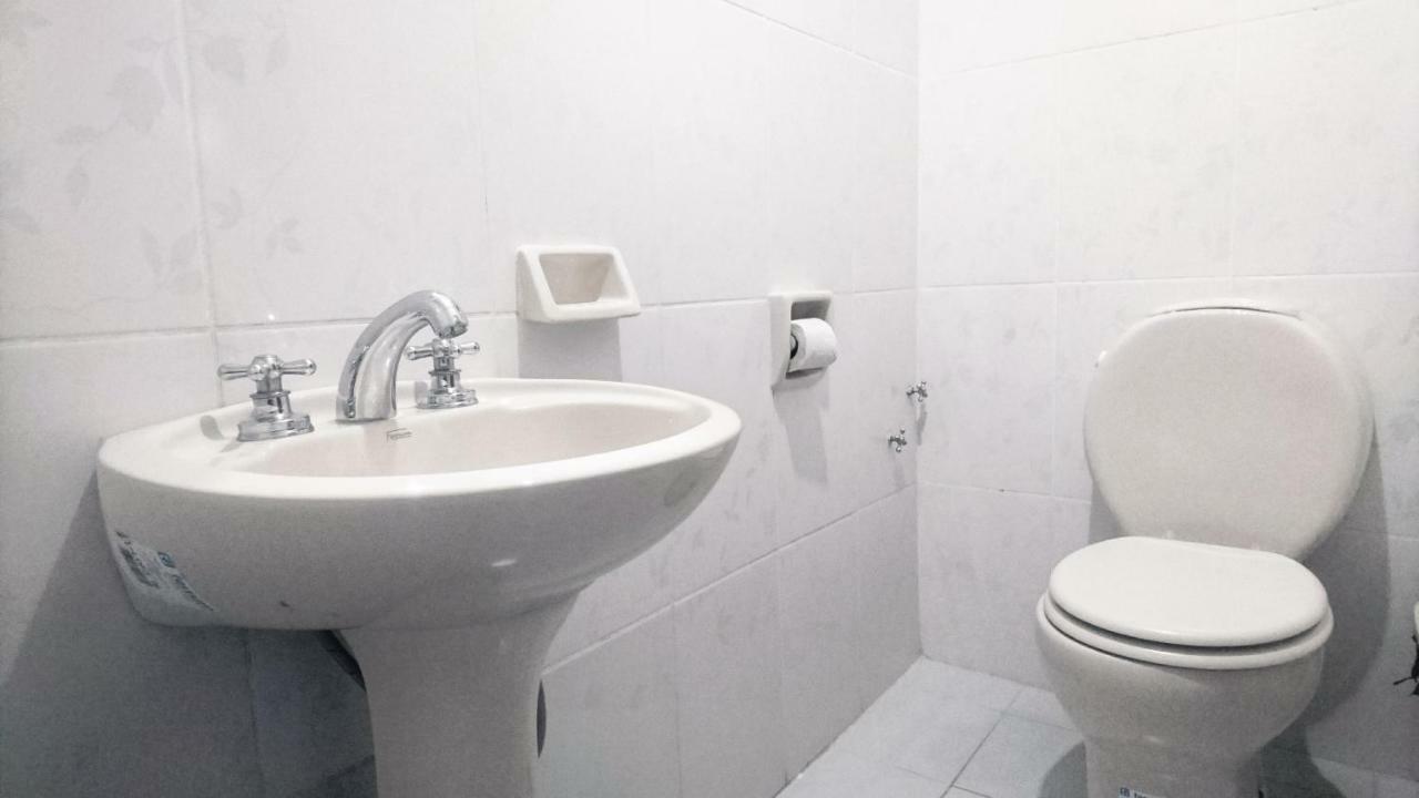 Hotel Ideal Вильясон Экстерьер фото